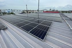 埼玉県三郷市　自家消費型太陽光発電設備設置工事